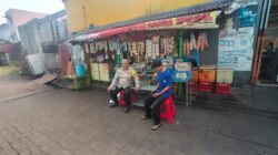 Bhabinkamtibmas Desa Budimulya Jalankan Program Poliran, Dorong Warga Tetap Produktif dan Jaga Kamtibmas Bhabinkamtibmas Desa Budimulya Jalankan Program Poliran, Dorong Warga Tetap Produktif dan Jaga Kamtibmas