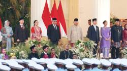 Panglima TNI Hadiri Upacara Penurunan Bendera Sang Merah Putih di Istana Merdeka
