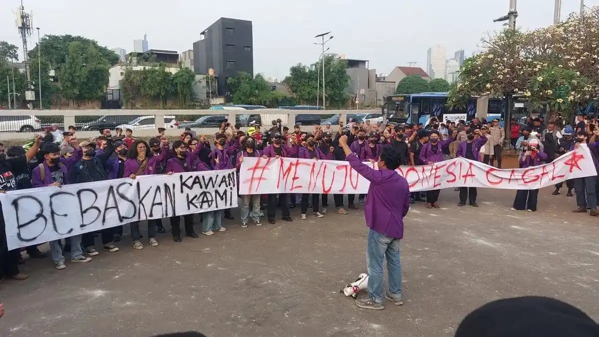 Aksi Mahasiswa Universitas Pakuan Mendorong Evaluasi Total Prabowo-Gibran