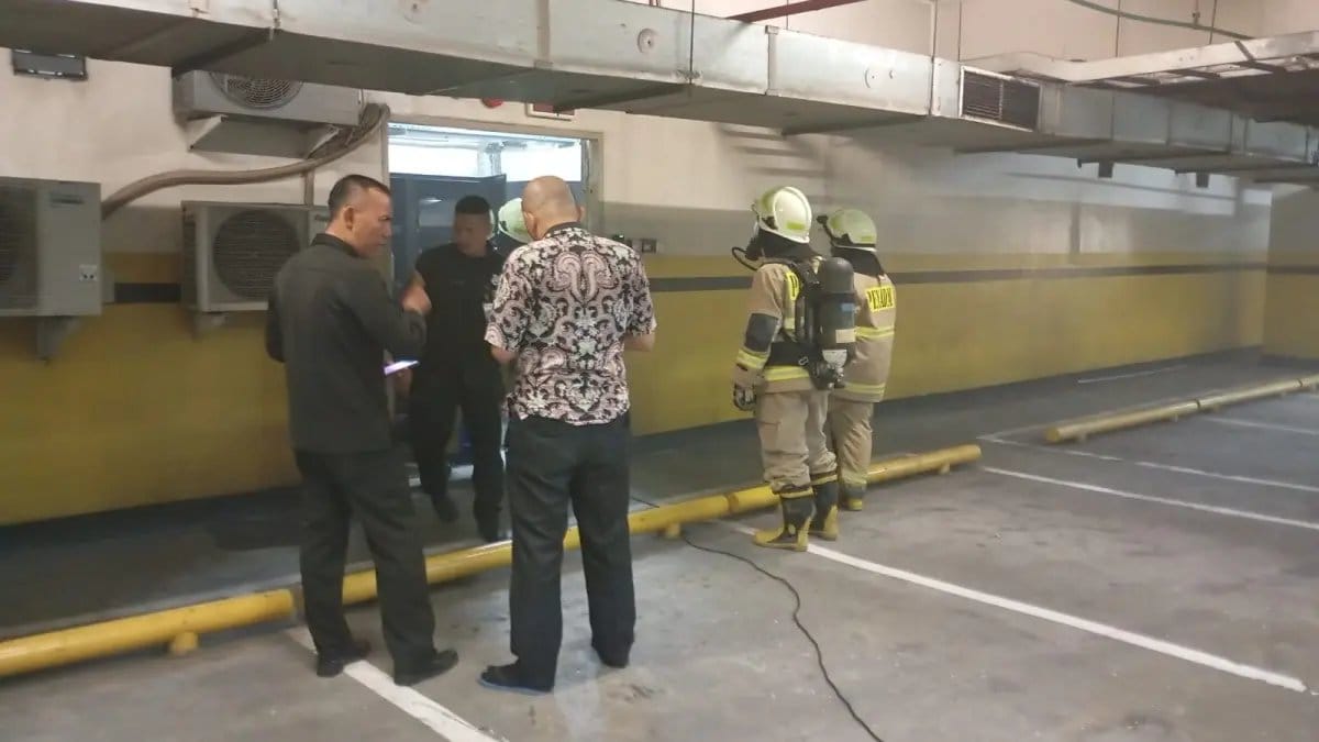Asap di Gedung Merah Putih KPK: Penjelasan di Balik Fogging dan Fire Fighting Asap di Gedung Merah Putih KPK: Penjelasan di Balik Fogging dan Fire Fighting