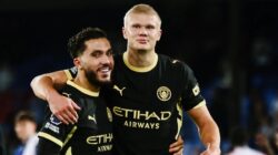 Rayan Cherki Cetak Brace untuk Manchester City