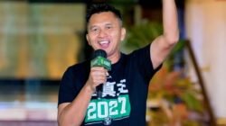 Persebaya Surabaya: Mengintegrasikan Suporter dalam Perjuangan Klub Persebaya Surabaya: Mengintegrasikan Suporter dalam Perjuangan Klub