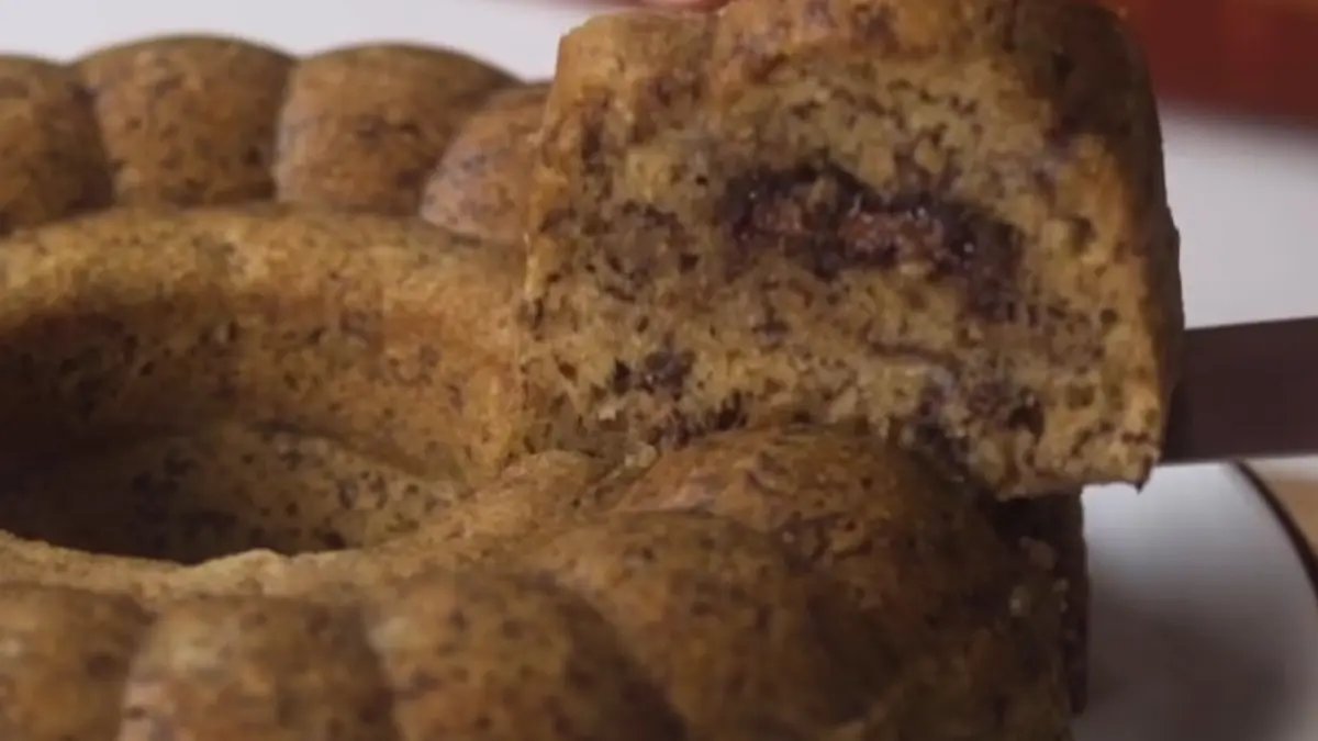 Resep Bolu Pisang Kukus Tanpa Oven dengan Isian Selai Cokelat Resep Bolu Pisang Kukus Tanpa Oven dengan Isian Selai Cokelat