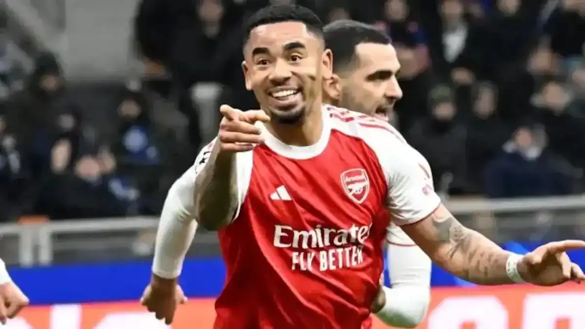 Gabriel Jesus Resmi Bergabung dengan Barcelona