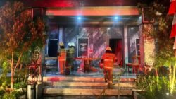 Kebakaran Posko GRIB Jaya di Kedoya Selatan Kebakaran Posko GRIB Jaya di Kedoya Selatan