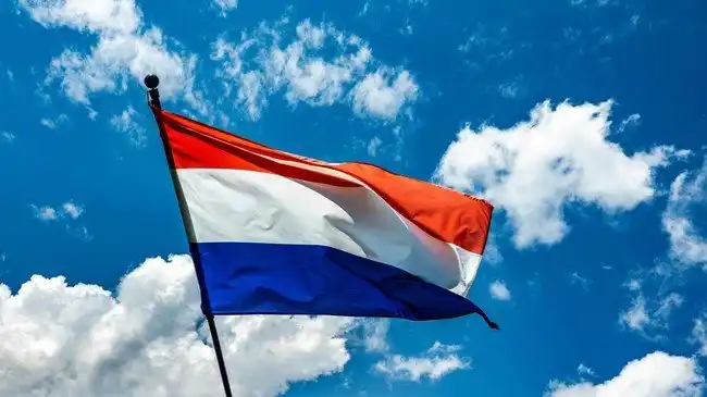 Sejarah Pengangkatan Menteri Pertama dari Indonesia di Belanda