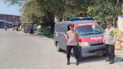 Polsek Cikupa Gelar Patroli Public Address, Edukasi Warga Cegah Karhutla Polsek Cikupa Gelar Patroli Public Address, Edukasi Warga Cegah Karhutla