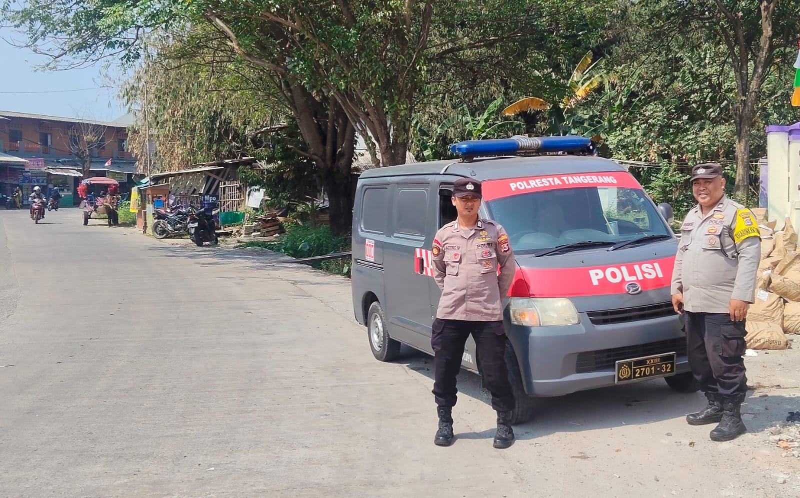 Polsek Cikupa Gelar Patroli Public Address, Edukasi Warga Cegah Karhutla