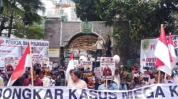 Sekitar 50 Massa Gerakan Pemuda Nusantara Gelar Aksi di Monas, Soroti Kerusuhan 27 Agustus