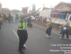 PECAK Pagi, Personel Lantas Polsek Cikupa Atur Arus Lalu Lintas di Pertigaan Columbus