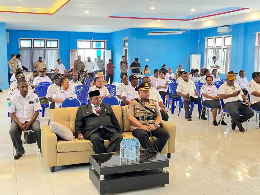 Kapolres Maybrat Hadiri Pelantikan Kadis Sosial, Sinergi Pemerintah dan Polri Diperkuat