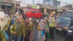 PECAK Pagi Hari, Aiptu Sapudin Atur Lalu Lintas di Pertigaan Columbus