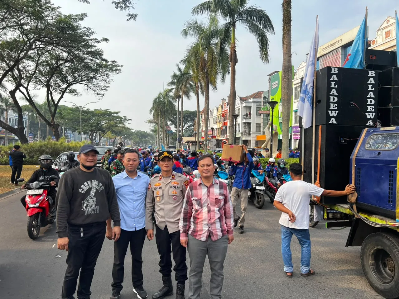 Polsek Cikupa Amankan Keberangkatan Sekitar 1.500 Massa Buruh KSPSI AGN Menuju Jakarta