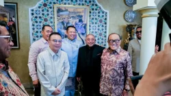Bamsoet Terima Lamaran Putra Melly Goeslaw, Beda Partai Tak Menghalangi Dua Keluarga Bersatu