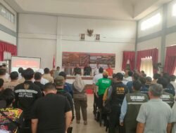 TIM PENYULUH MABES TNI BERSAMA PASIS DIKREG 56 SESKO TNI EDUKASI WARGA CEGAH KARHUTLA