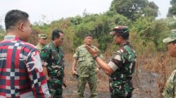 TIM PENYULUH KARHUTLA MABES TNI BERSAMA PASIS DIKREG 56 SESKO TNI TINJAU POSKO DAN LAHAN KEBAKARAN DI SAMARINDA SEBERANG  