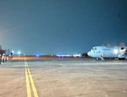 Tak Hanya Logistik, Hercules TNI AU Bawa Dukungan Kesehatan dan Peralatan Untuk Menopang Perjuangan Pasukan Karhutla Kalsel