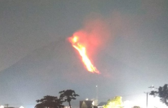 Erupsi Gunung Sinabung dan Implikasinya bagi Masyarakat