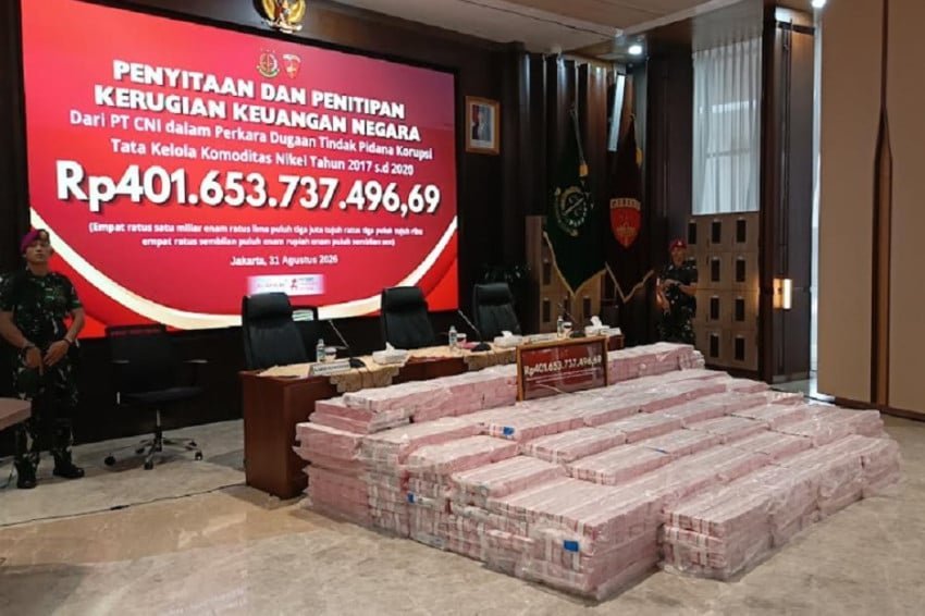 Pemameran Uang Sitaan Rp401 Miliar di Kasus Korupsi Nikel