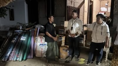 Dukungan PNM untuk Nasabah Pasca Kebakaran di Desa Sade Dukungan PNM untuk Nasabah Pasca Kebakaran di Desa Sade