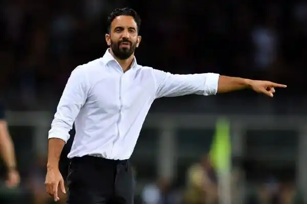 AC Milan Terus Berbelanja: Target Bek dari Manchester