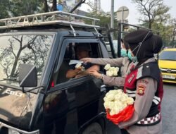 Aksi Peduli Polwan Polda Sumsel Terhadap Dampak Karhutla