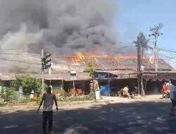 Kebakaran Hebat di Asrama TNI Mattoanging, Makassar