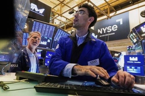 Analisis Penutupan Wall Street yang Melemah