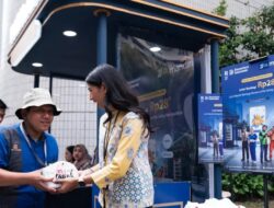 Merayakan 28 Tahun Bank Mandiri dengan Program Livin’ Berbagi