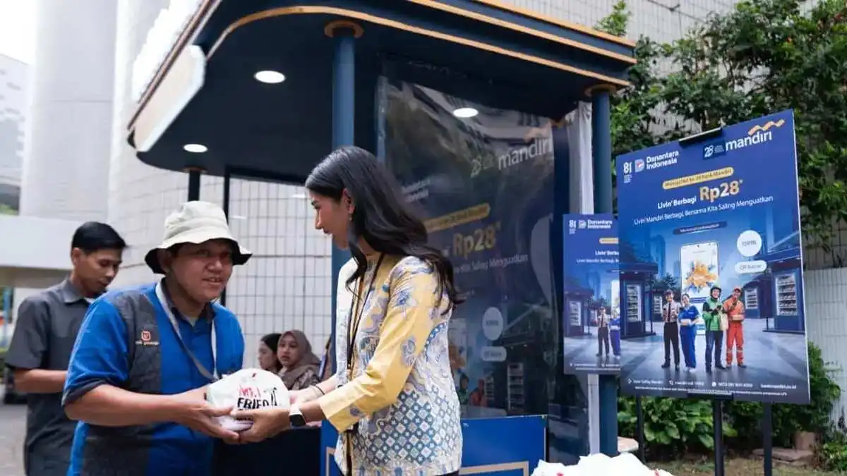 Merayakan 28 Tahun Bank Mandiri dengan Program Livin’ Berbagi