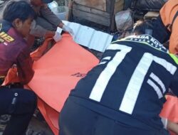 Kecelakaan Kereta Api di Krembangan: Evakuasi Jenazah Kakek