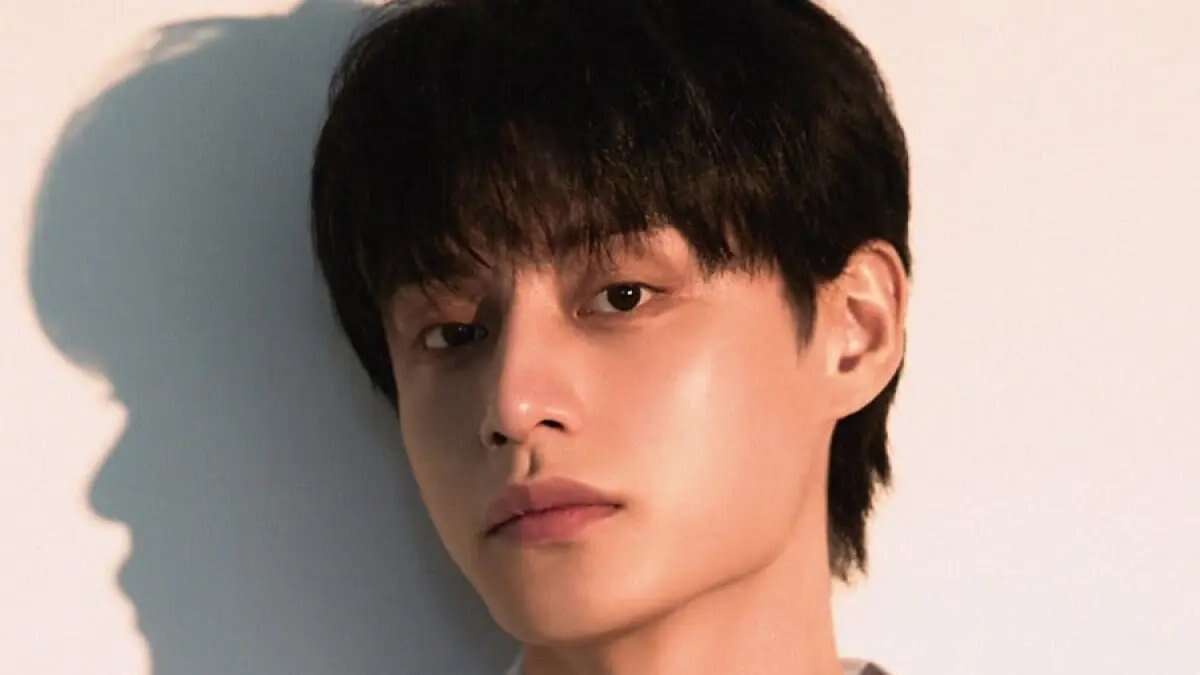 Perjalanan Kim Ji-Woong dari Idol ke Aktor di Film ‘Siren’