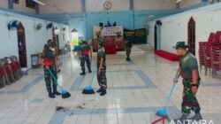 Bakti Sosial Korpasgat di Bekasi: Membersihkan Rumah Ibadah