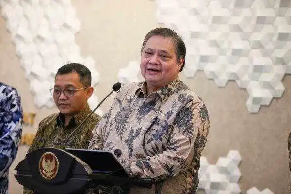 Inisiatif Baru untuk Remaja: Rekening Otomatis untuk Warga Berusia 17 Tahun