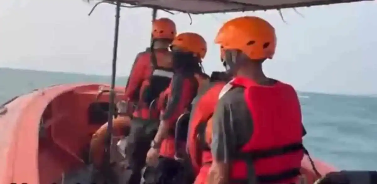 Upaya Pencarian Lima Jurnalis Hilang di Selat Sunda