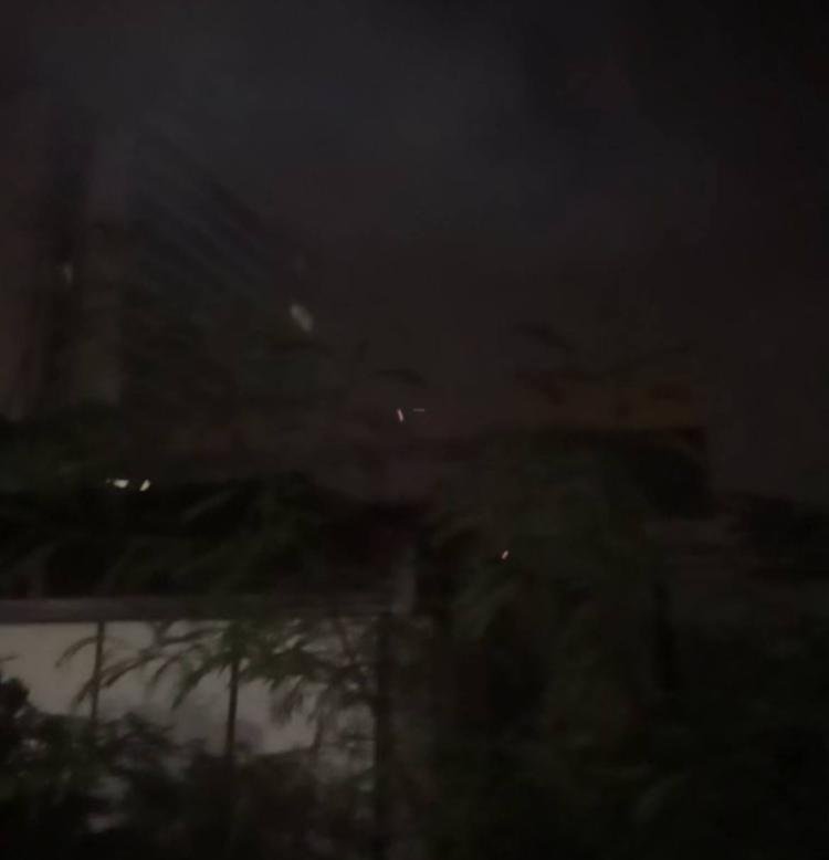 Kebakaran Gudang Kosong di Center Park Batam: Akses Sempit Hambat Pemadaman