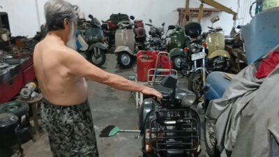 Menghargai Sejarah Melalui Koleksi Vespa: Joseph Joko Moeljono