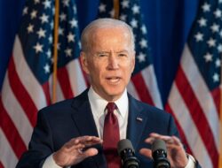 Kemenangan Besar Biden: DPR Terima RUU Infrastruktur Senilai $1,2 Triliun