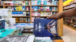 Kontroversi Buku Islam Prabowo: Implikasi Hukum dan Penyataan Penulis