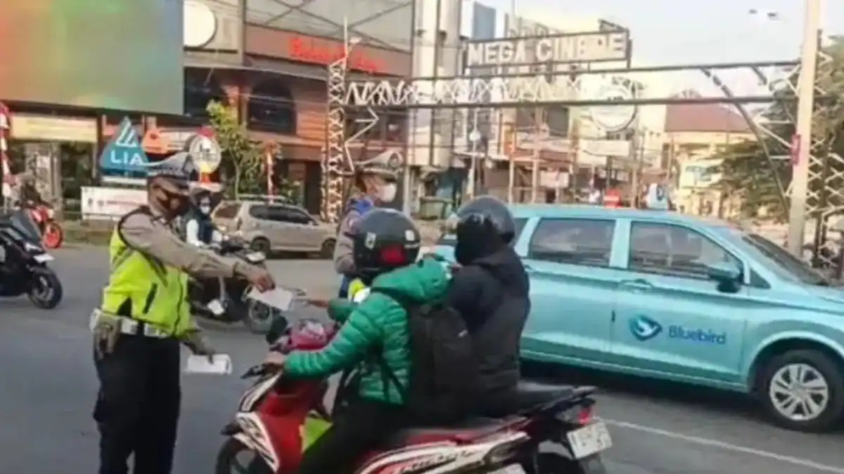 Dampak Erupsi Anak Krakatau Terasa di Depok
