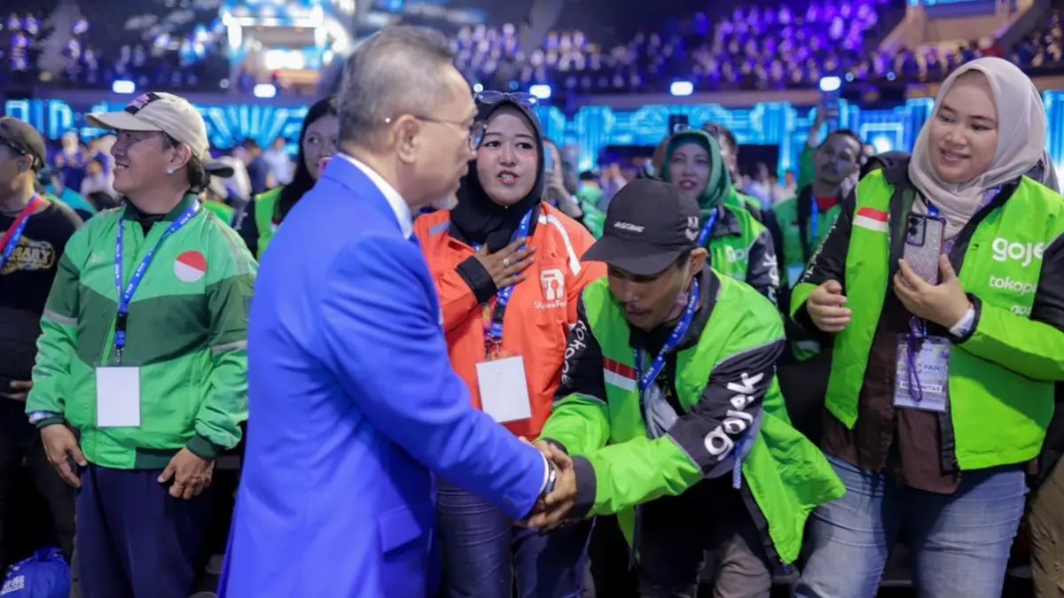 Celebrasi Kehormatan dalam HUT ke-28 PAN