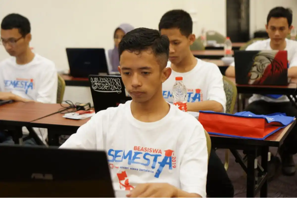 Keinginan Dosen untuk Kuliah Gratis dan Dampaknya Terhadap Kesejahteraan