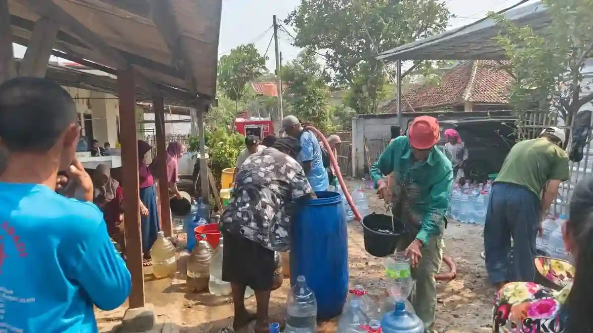 Kondisi Krisis Air Bersih di Tigaraksa akibat El Nino