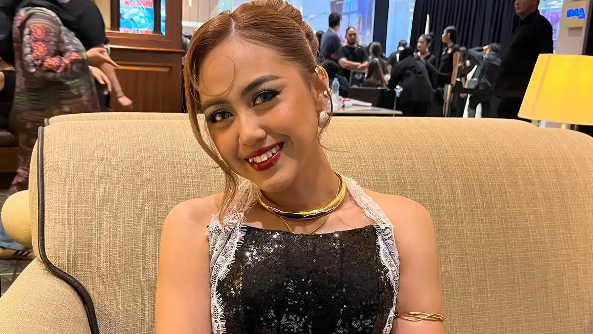 Momen Berharga Sisca Saras Mengenakan Kostum Suster dalam Film Horor