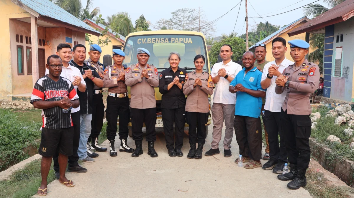 Bidpropam Polda Papua Barat Daya Salurkan 40.000 Liter Air Bersih untuk Warga Warmon Kokoda SP 3