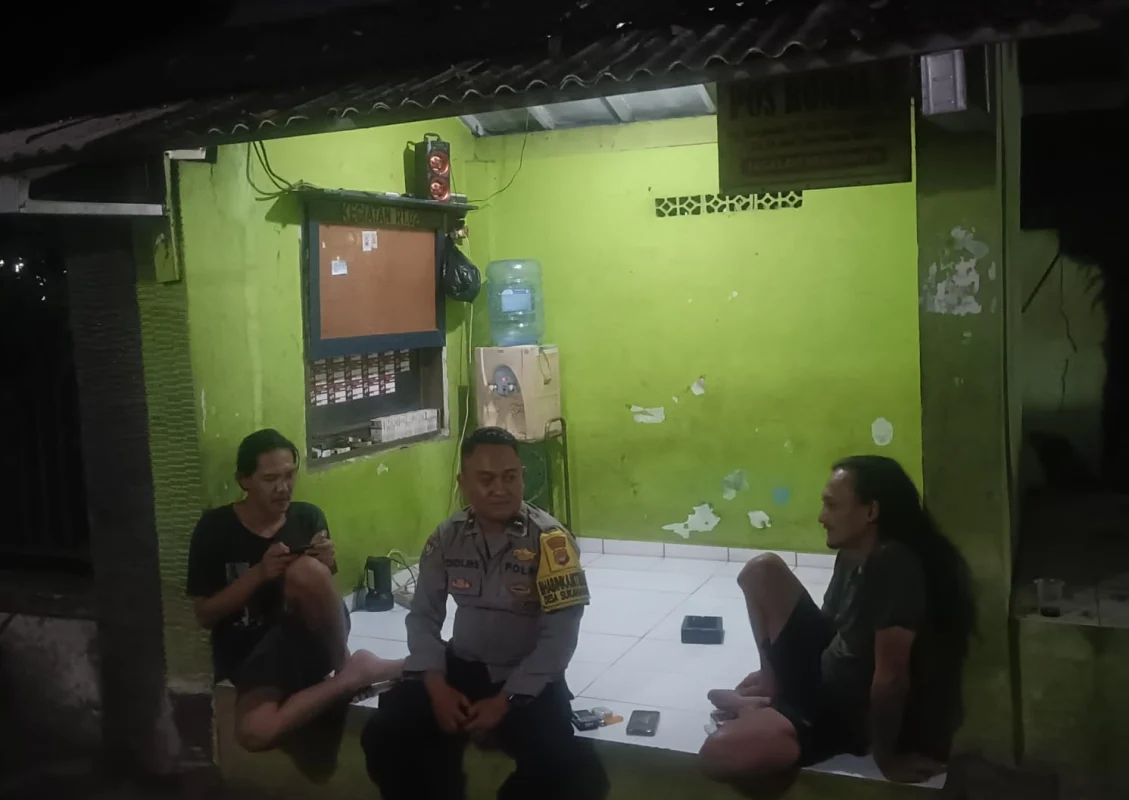 Sambangi Pos Satkamling, Aipda Didi MS Perkuat Kamtibmas di Pasir Jaya