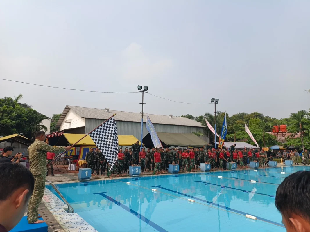 Yonif 2 Marinir Berhasil Raih Juara 3 Lomba Renang dalam Rangka HUT ke-61 Brigif 1 Marinir