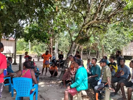 Satgas TMMD ke-130 Kodim 1808/Mansel, Sosialisasikan Bahaya Karhutla Kepada Warga Kampung Yamboi