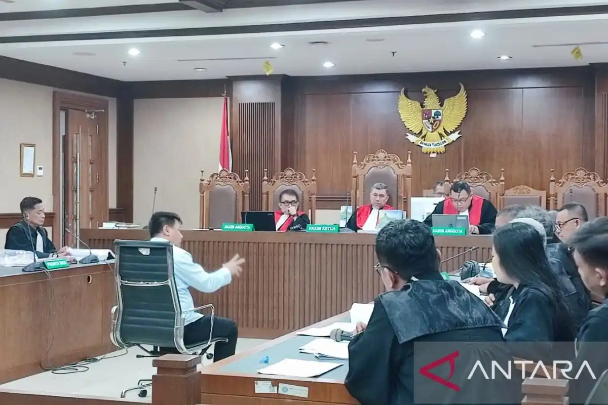 Penyidikan Pemerasan: Persidangan Menghadirkan Bukti Suara