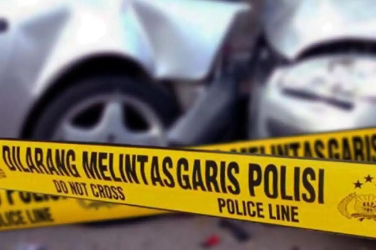 Dua Penumpang Becak Motor Tewas dalam Kecelakaan di Daan Mogot